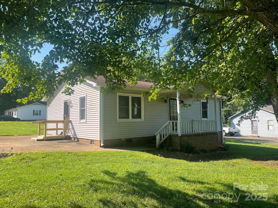 3973 English Oak Dr., Lincolnton, NC 28092