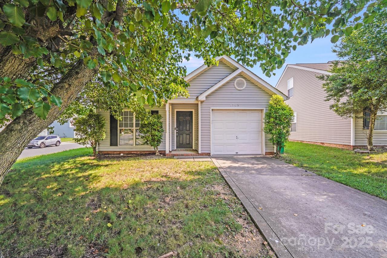 1703 Southwind Dr., Charlotte, NC 28216