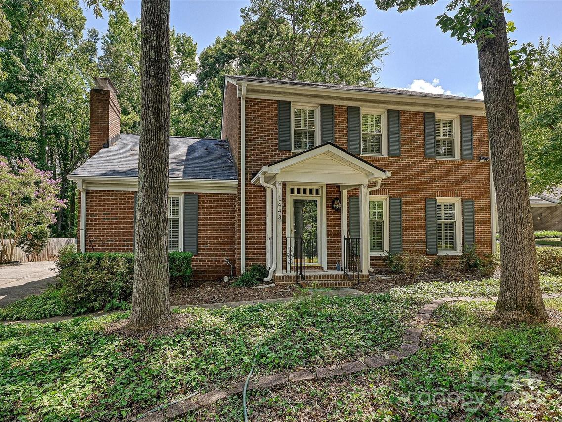 1443 Renfrow Ln., Charlotte, NC 28270