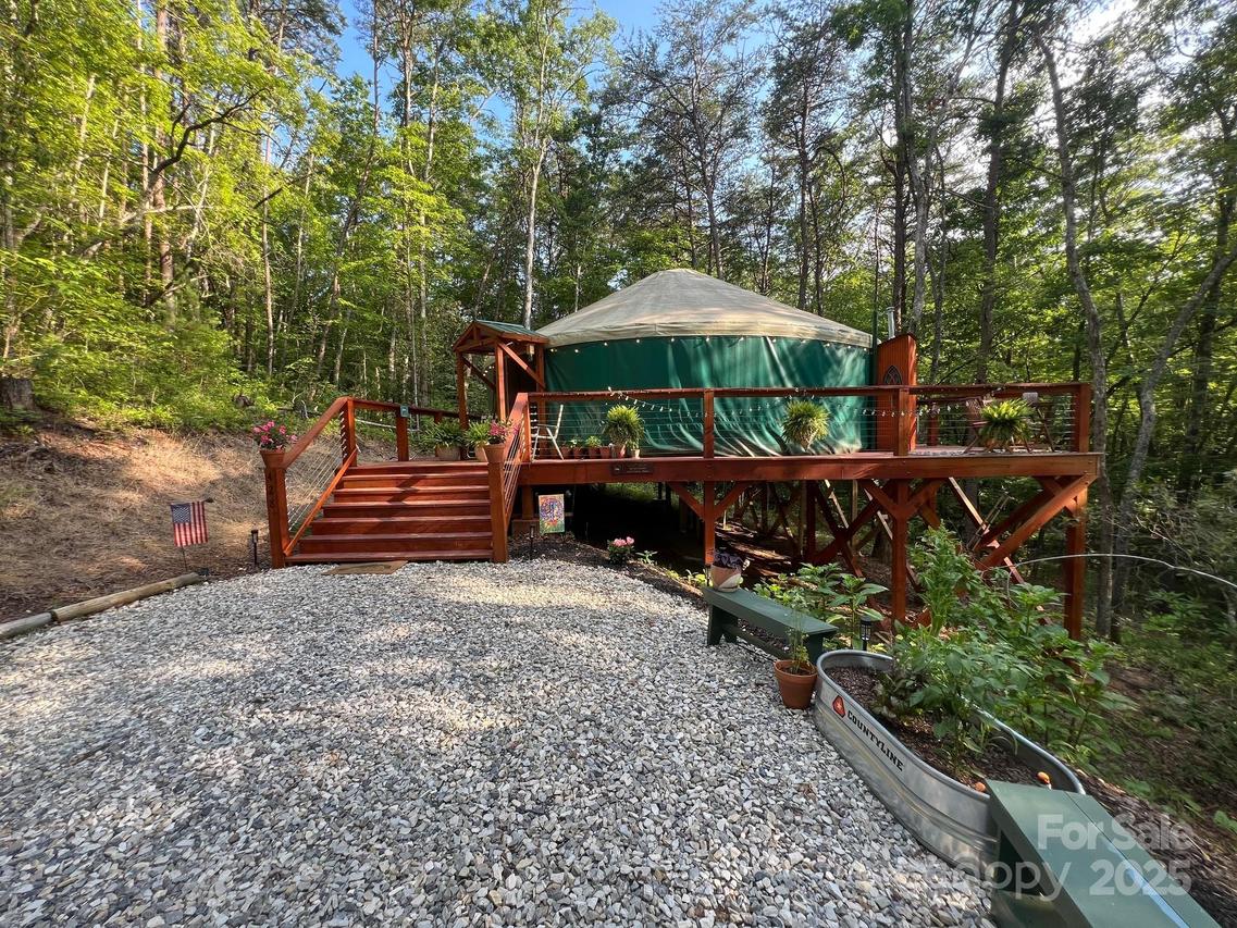 430 Galbraith Creek Rd., Bryson City, NC 28713