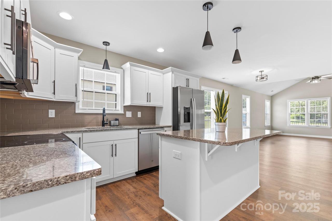 3511 Warlicks Church Rd., Connelly Springs, NC 28612