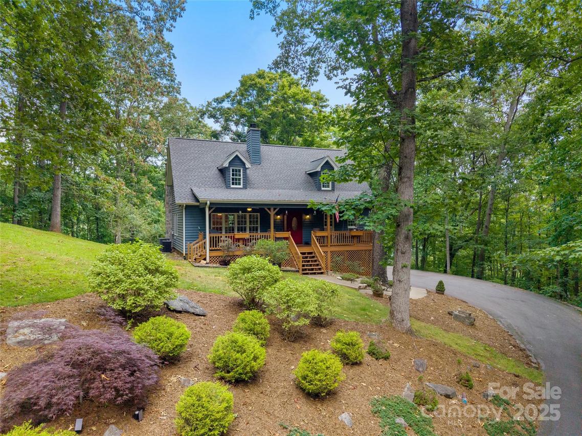 12 Howling Waite Ridge, Candler, NC 28715
