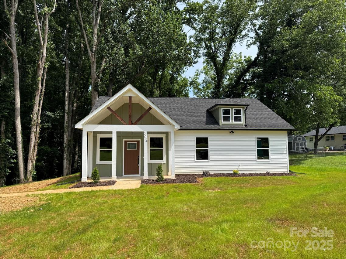 602 Craig St., Cherryville, NC 28021