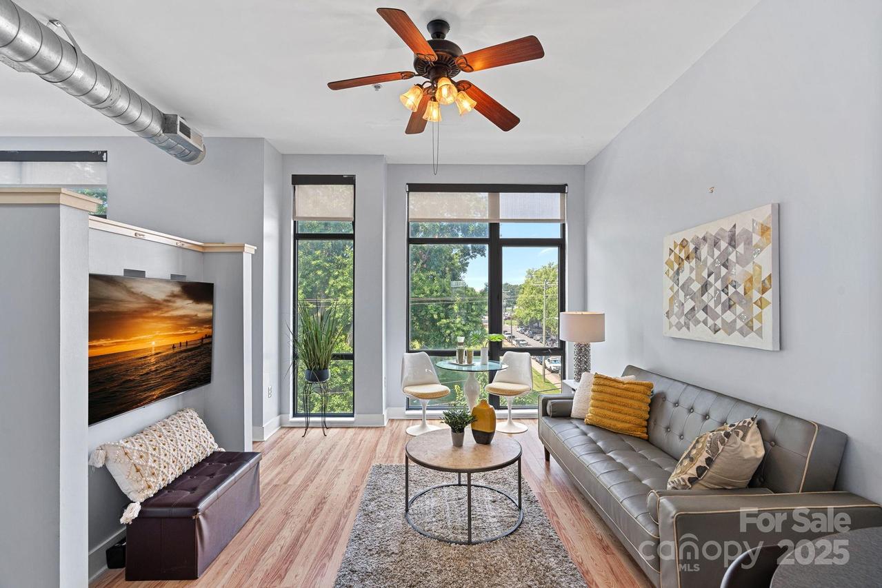 514 W 10th St. #302, Charlotte, NC 28202