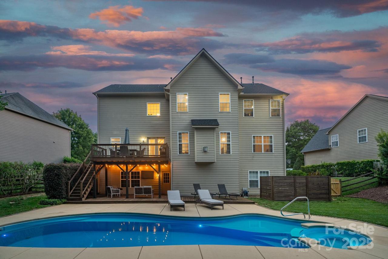 1807 Robbins Meadows Dr., Waxhaw, NC 28173