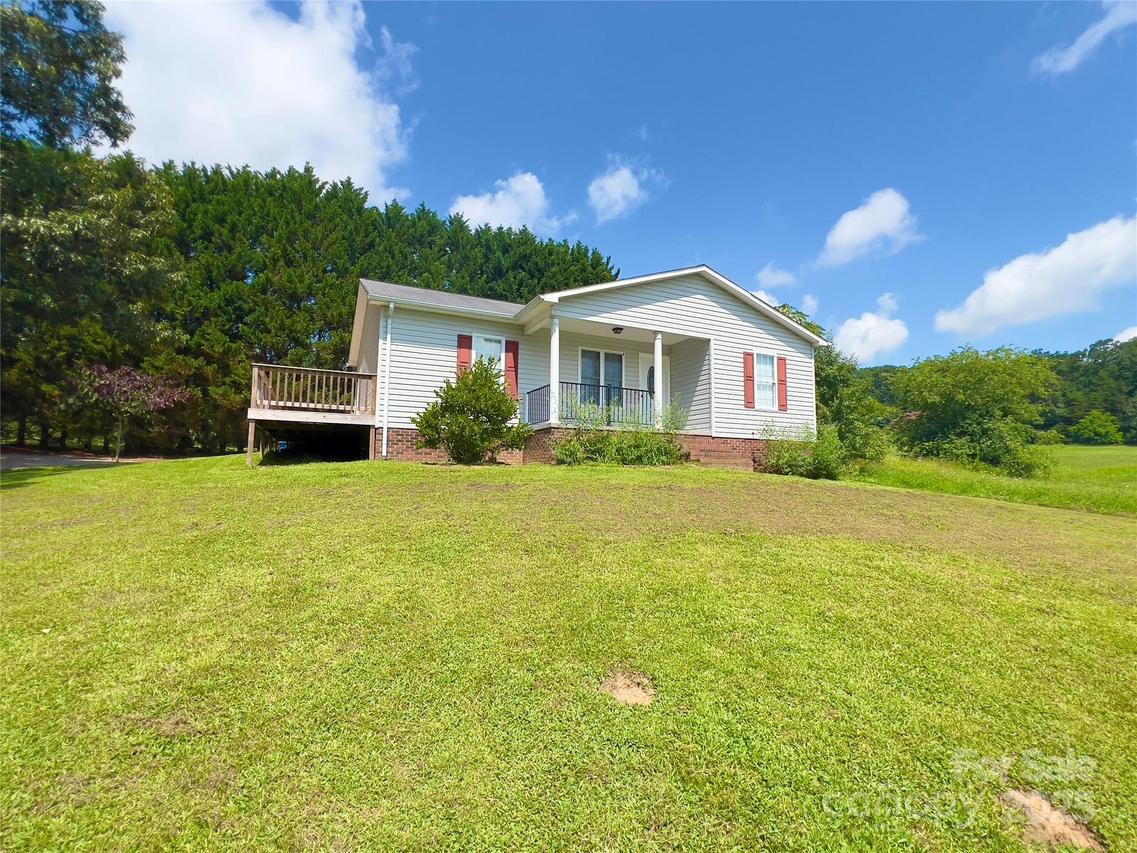 4369 Joplin Rd., Hudson, NC 28638