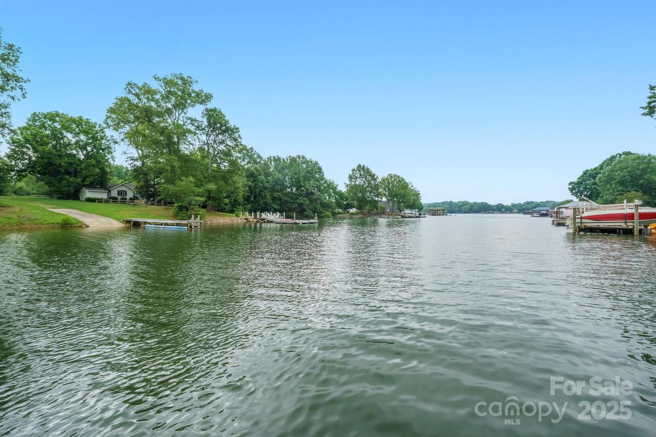 232 Elysian Dr., Mooresville, NC 28117