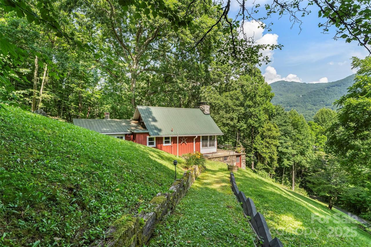 929 Soco Rd., Maggie Valley, NC 28751