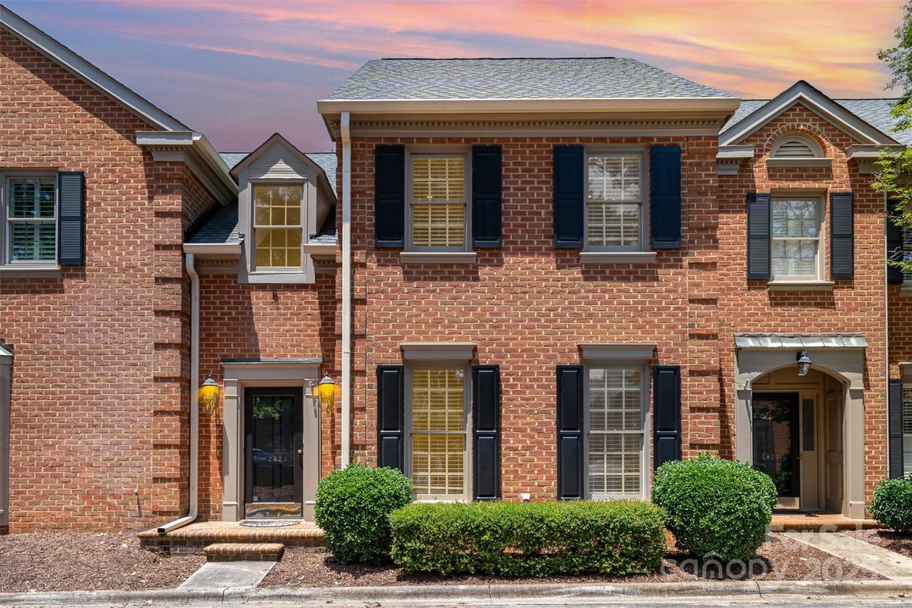 2825 Sharon View Rd., Charlotte, NC 28210