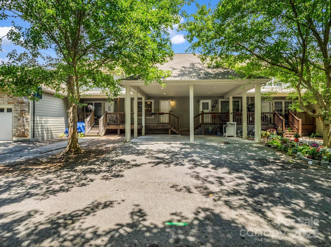 34 Douglas Fir Ave., Arden, NC 28704