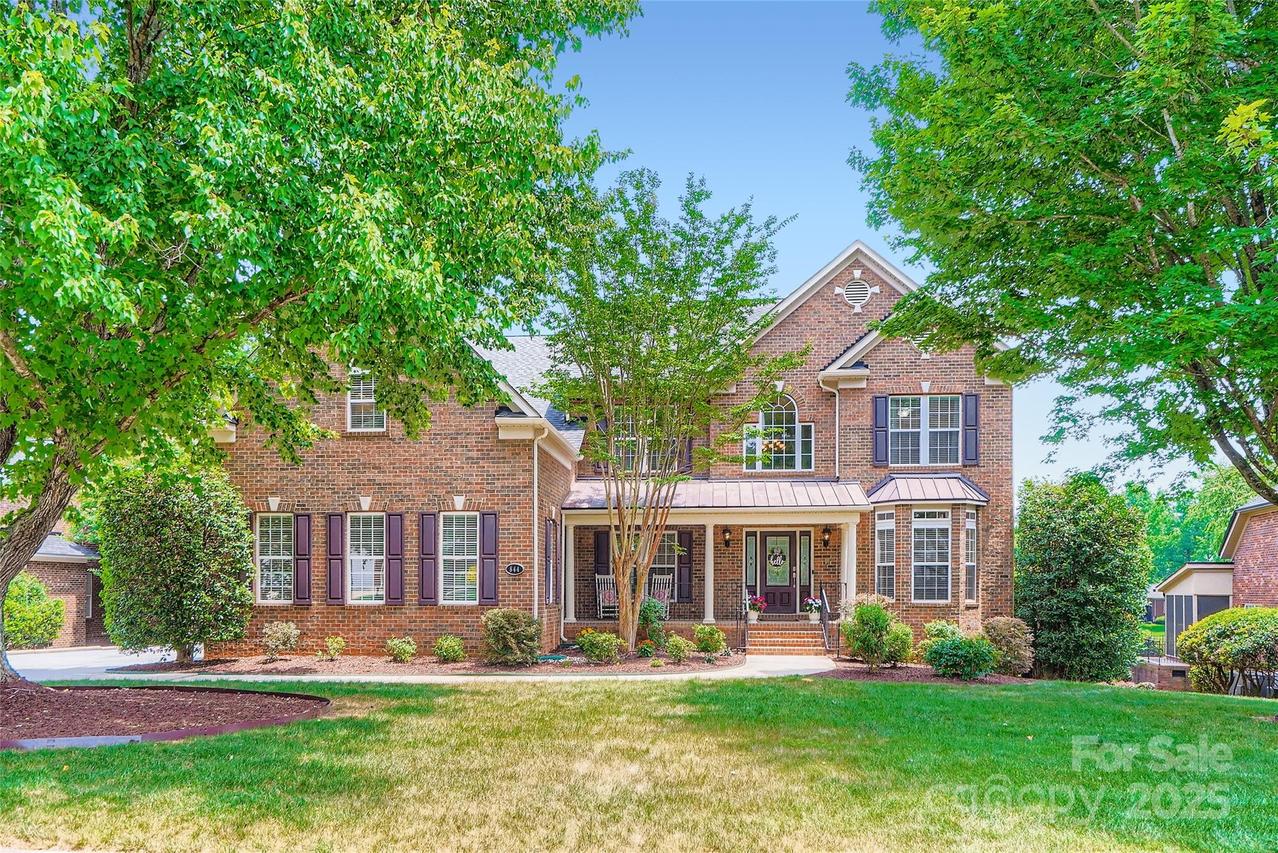 844 Clonmel Dr., Matthews, NC 28104