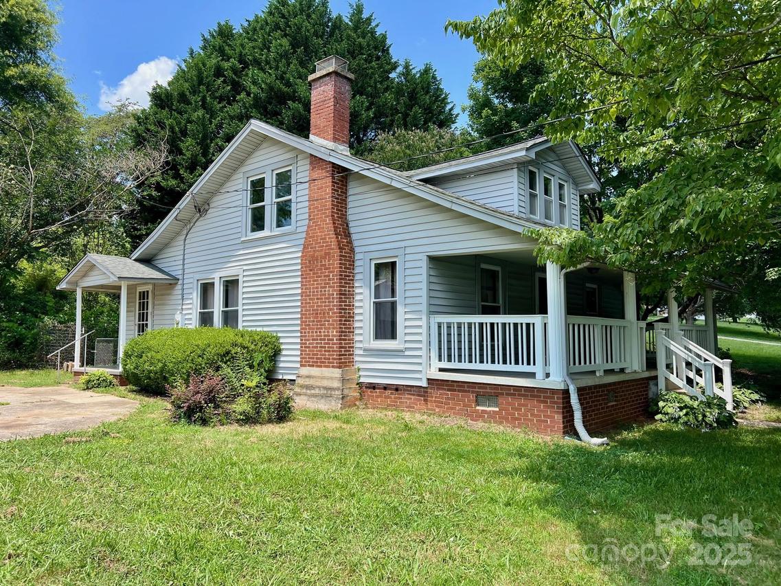 67 N Highland Ave., Granite Falls, NC 28630