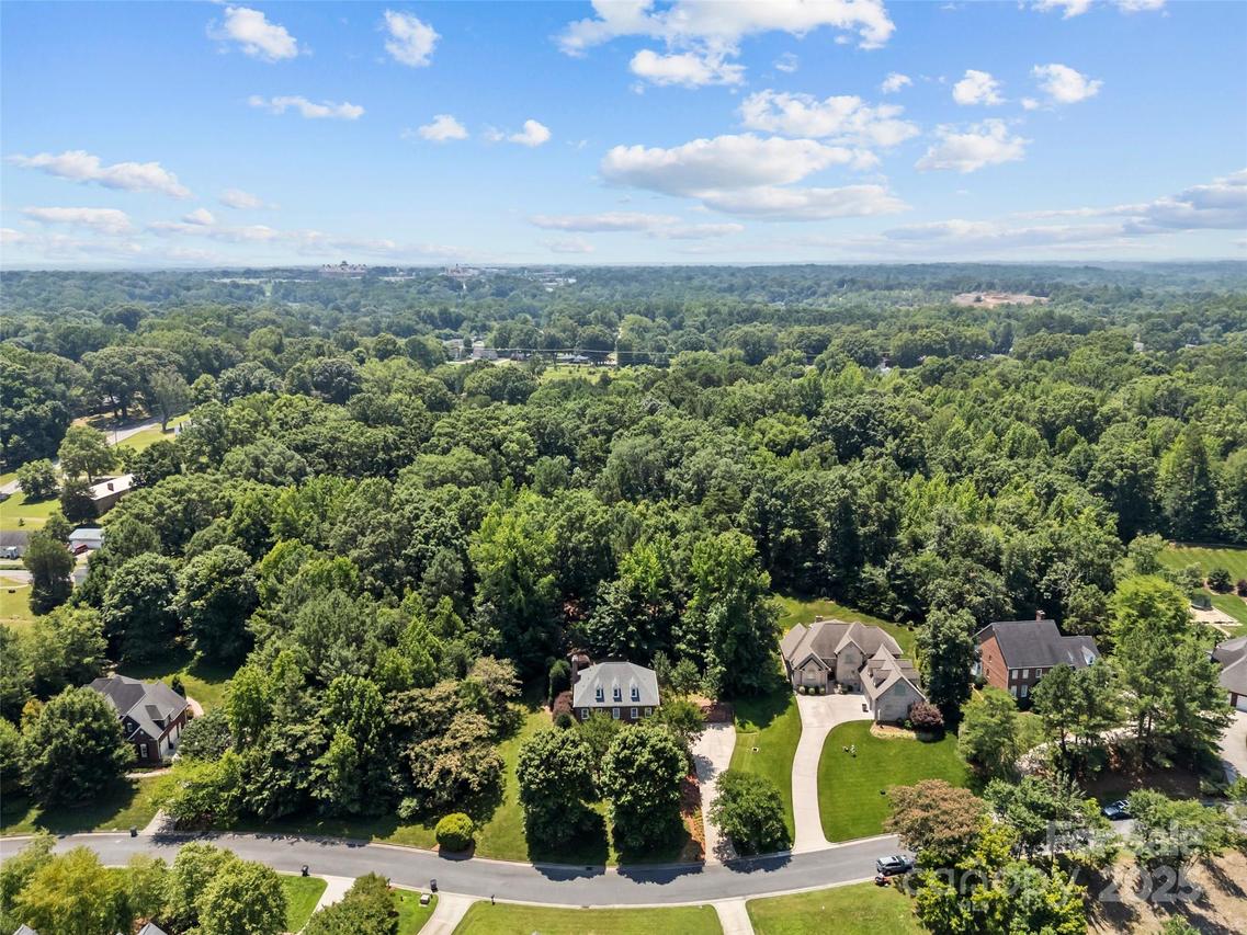 1019 Westlake Dr., Kannapolis, NC 28081