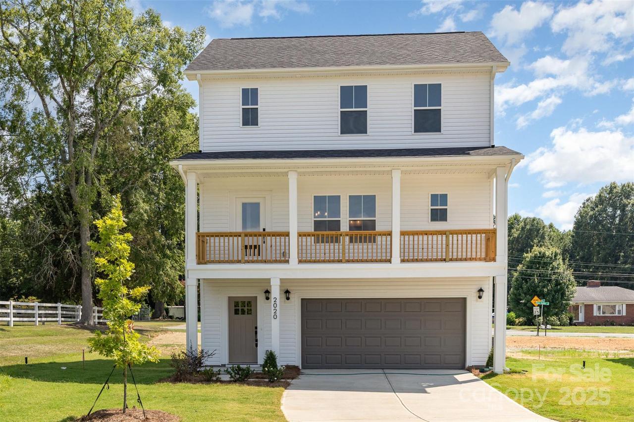 2063 Sadler Woods Ln., Charlotte, NC 28214