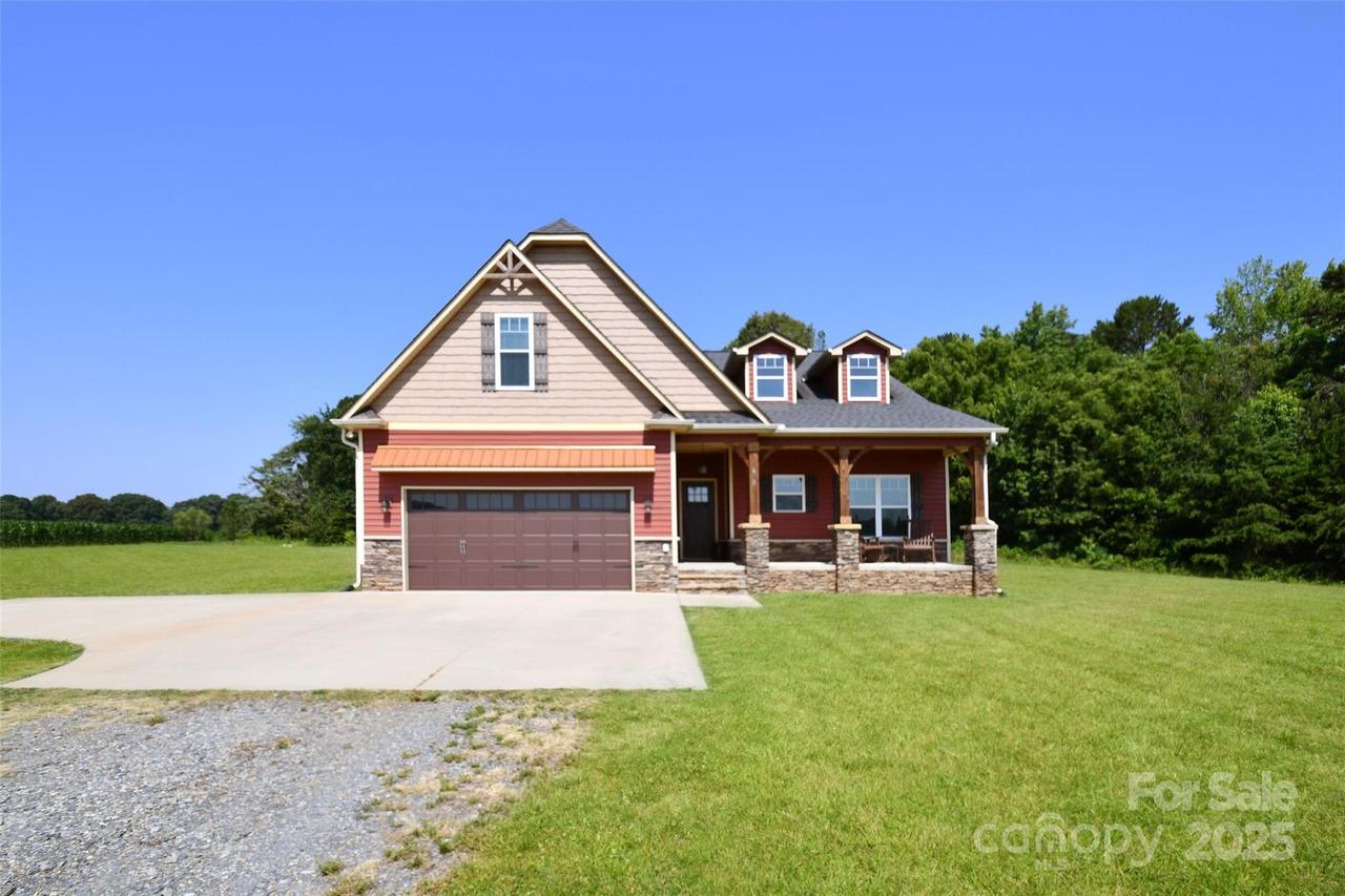 670 Cricket Ln., Mt Ulla, NC 28125