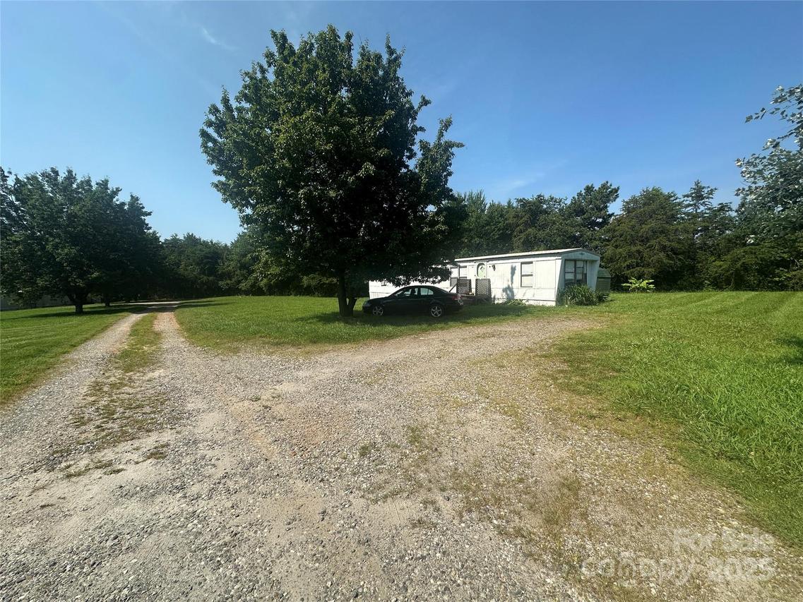 47 Walter St., Taylorsville, NC 28678