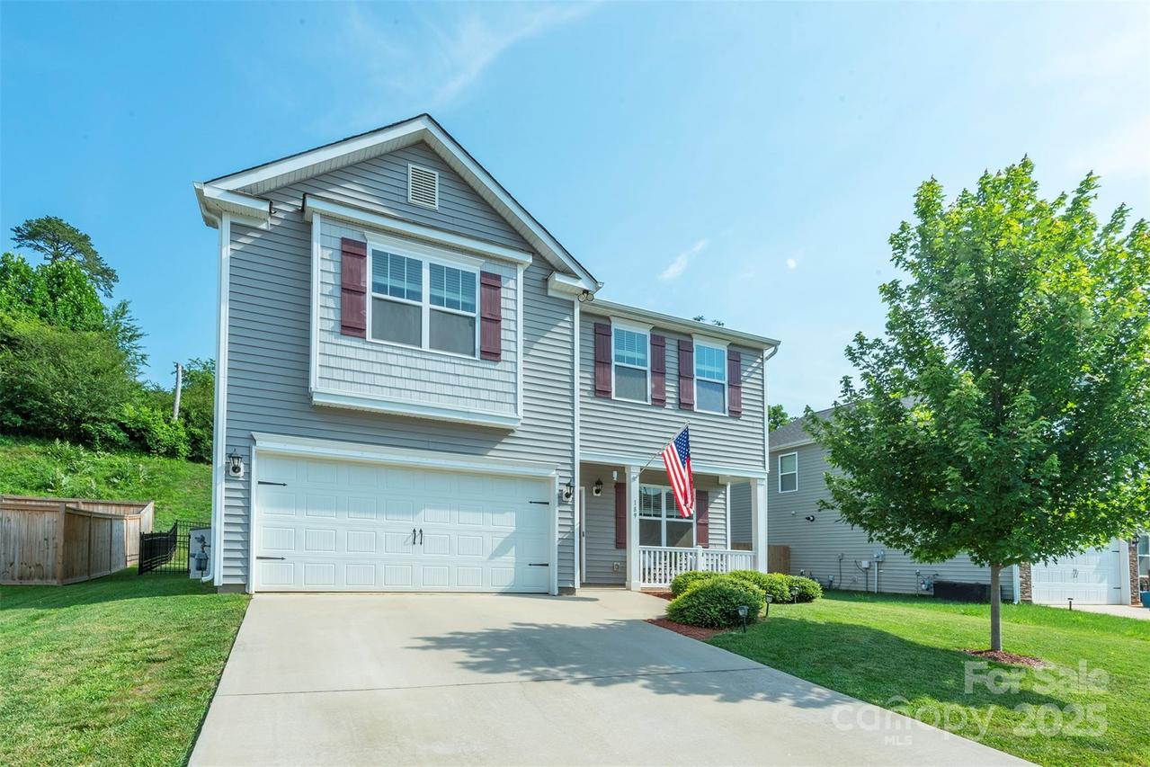 189 Monroe Creek Blvd., Asheville, NC 28806