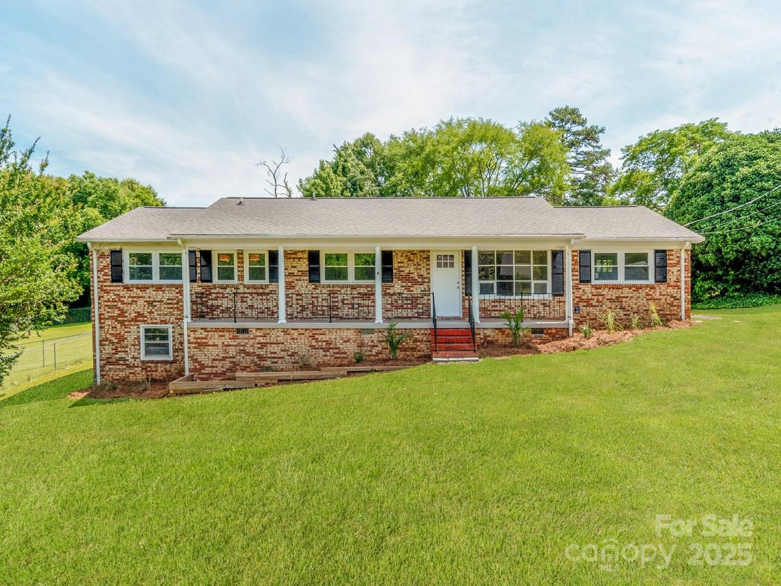 1606 N Rhyne St., Gastonia, NC 28054