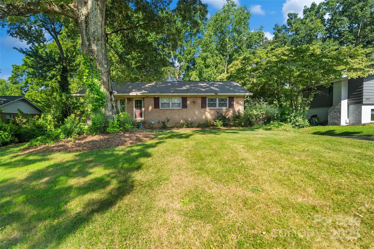 6632 Candlewood Dr., Charlotte, NC 28210