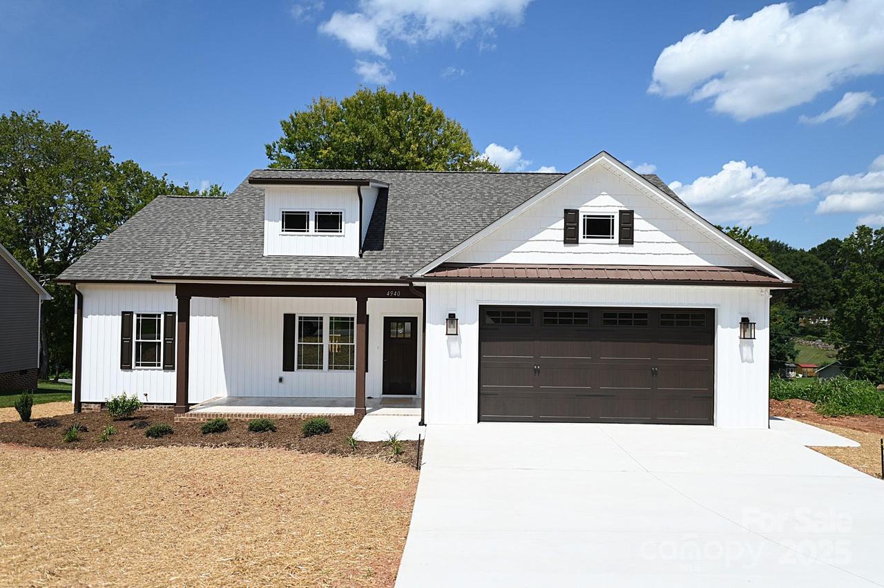 4940 Southview Dr., Hickory, NC 28602
