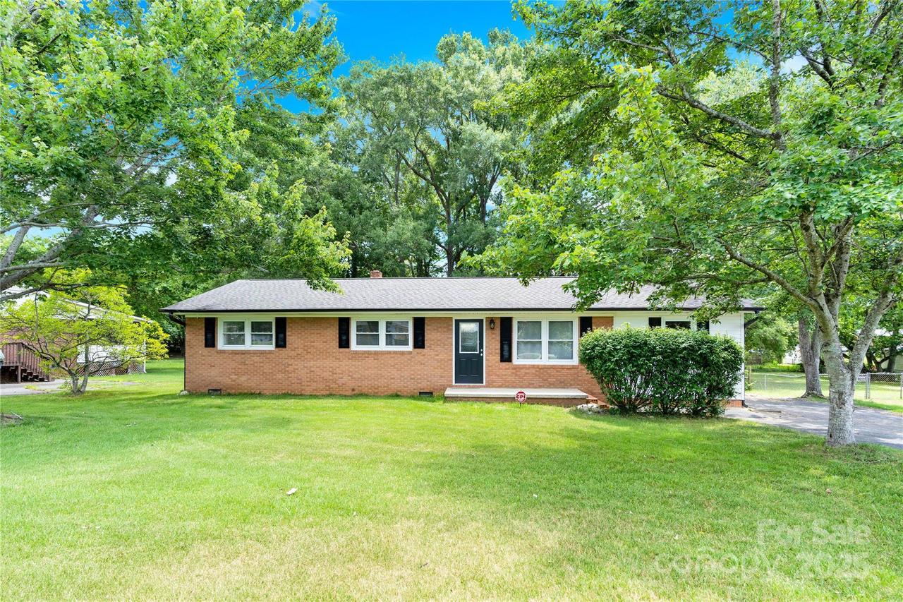 501 Kingfield Dr., Concord, NC 28027