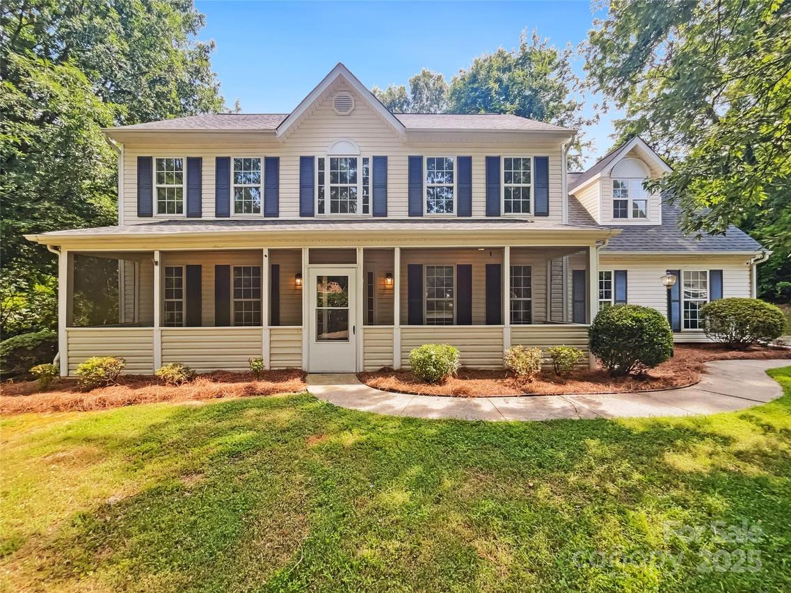 8701 Holly Creek Ct., Charlotte, NC 28216