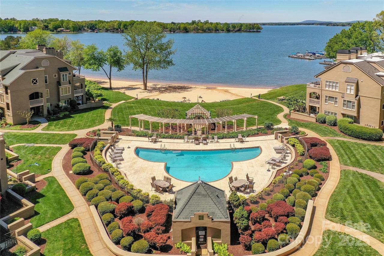 633 Portside Dr., Davidson, NC 28036