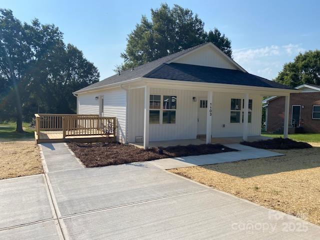 1103 Adams St., Statesville, NC 28677
