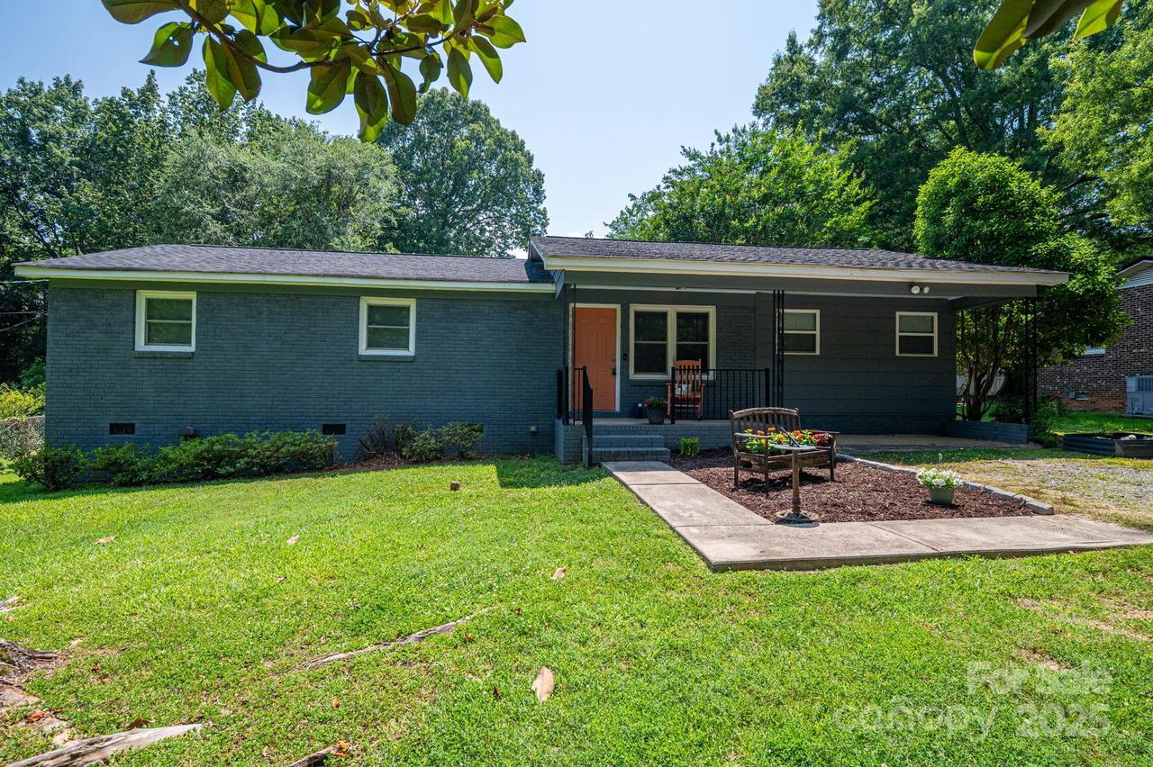 108 Graham St., Stanley, NC 28164