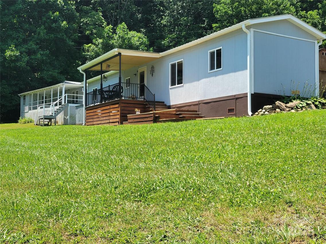 53 Lookout Ln., Waynesville, NC 28785