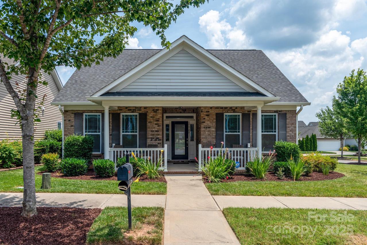 17745 Morehampton Ave., Cornelius, NC 28031