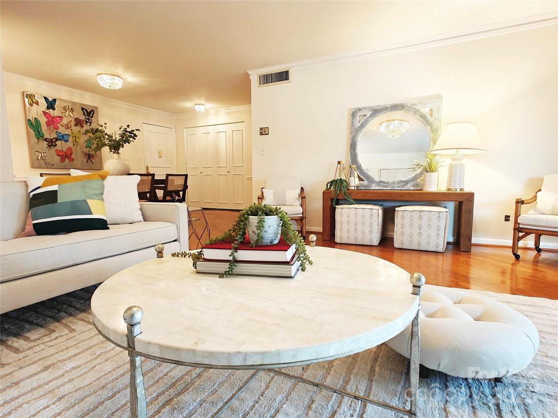 1323 Queens Rd. #327, Charlotte, NC 28207