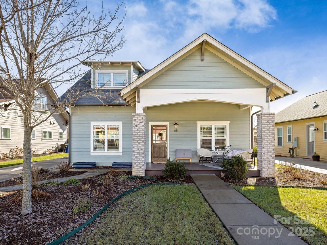 68 Bungalow Way, Brevard, NC 28712