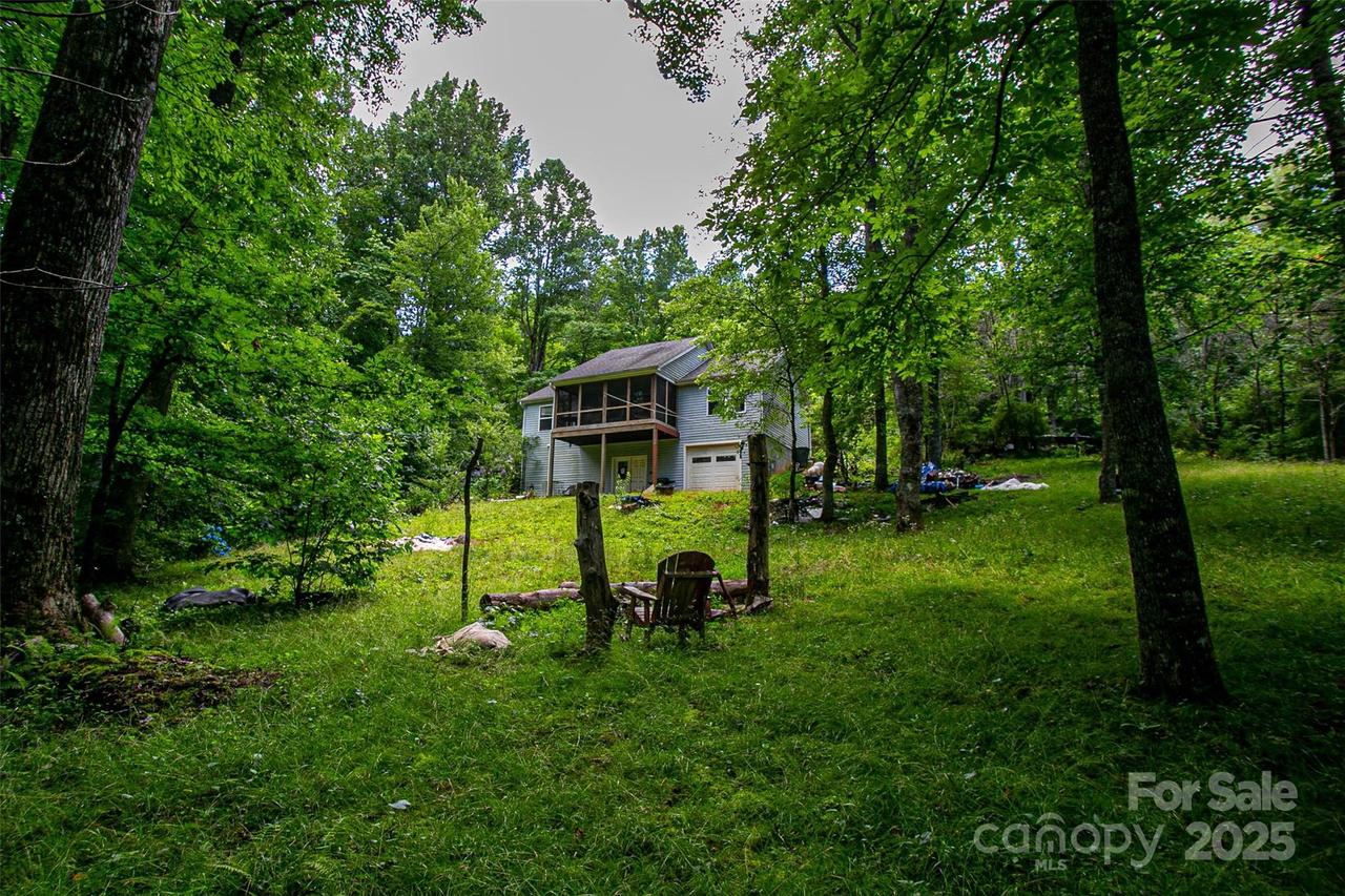164 Horseplay Ln., Lake Toxaway, NC 28747