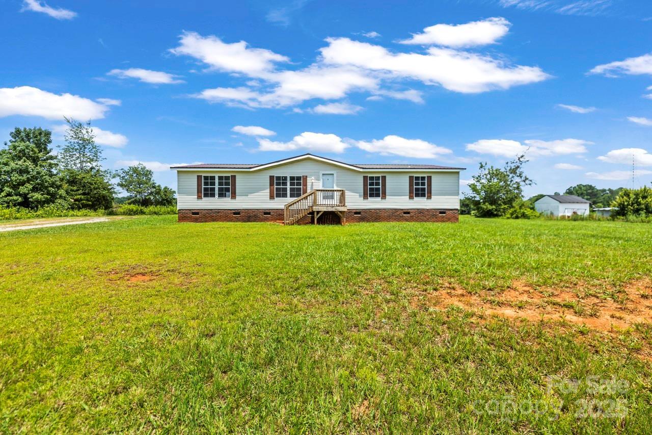 1133 Lynn Ln., Catawba, NC 28609