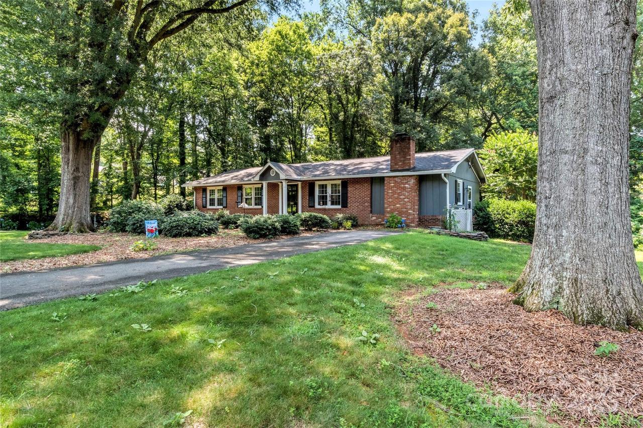 209 Leland Dr., Winston Salem, NC 27106