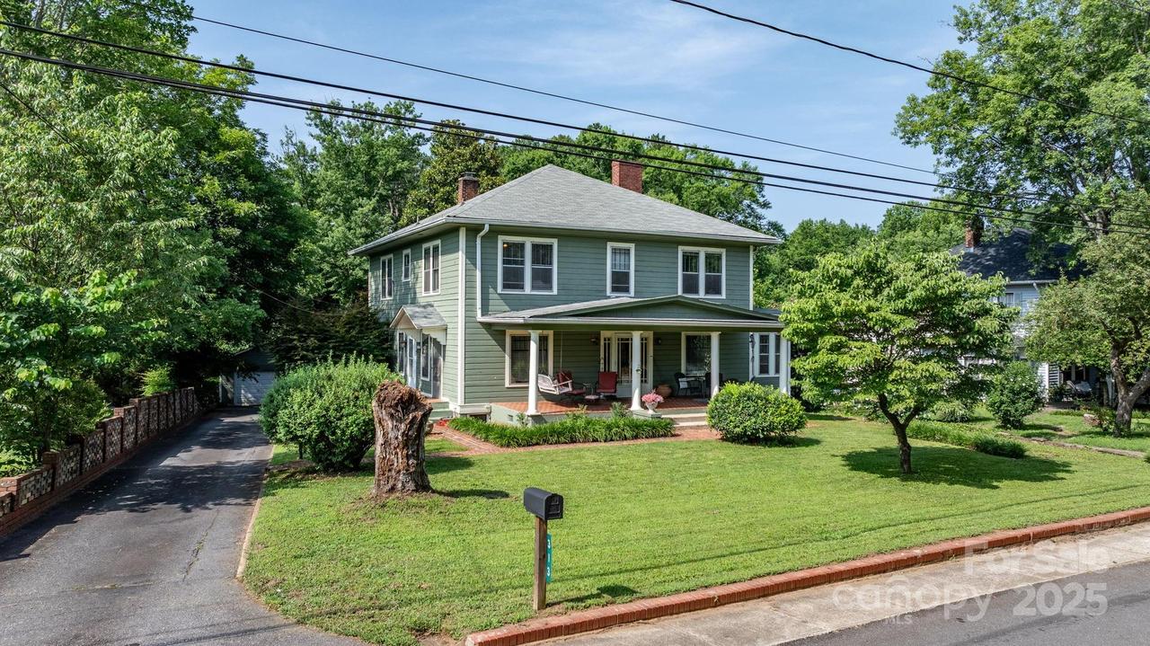 313 E Main St., Morganton, NC 28655
