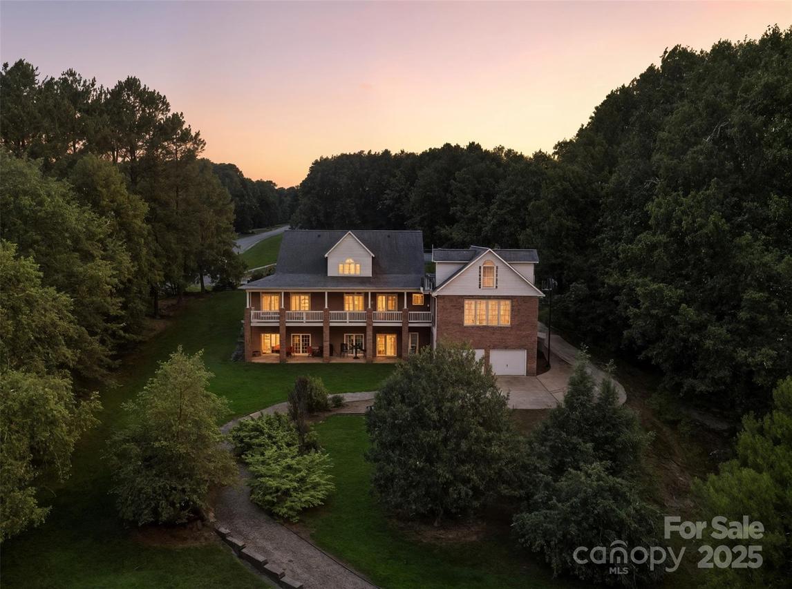 185 Greens Rd., Granite Falls, NC 28630