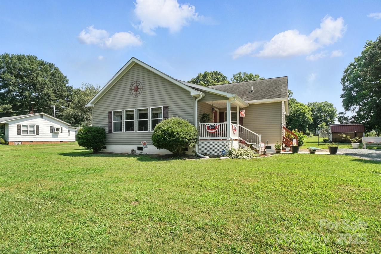 29636 Lakeside Dr., Albemarle, NC 28001