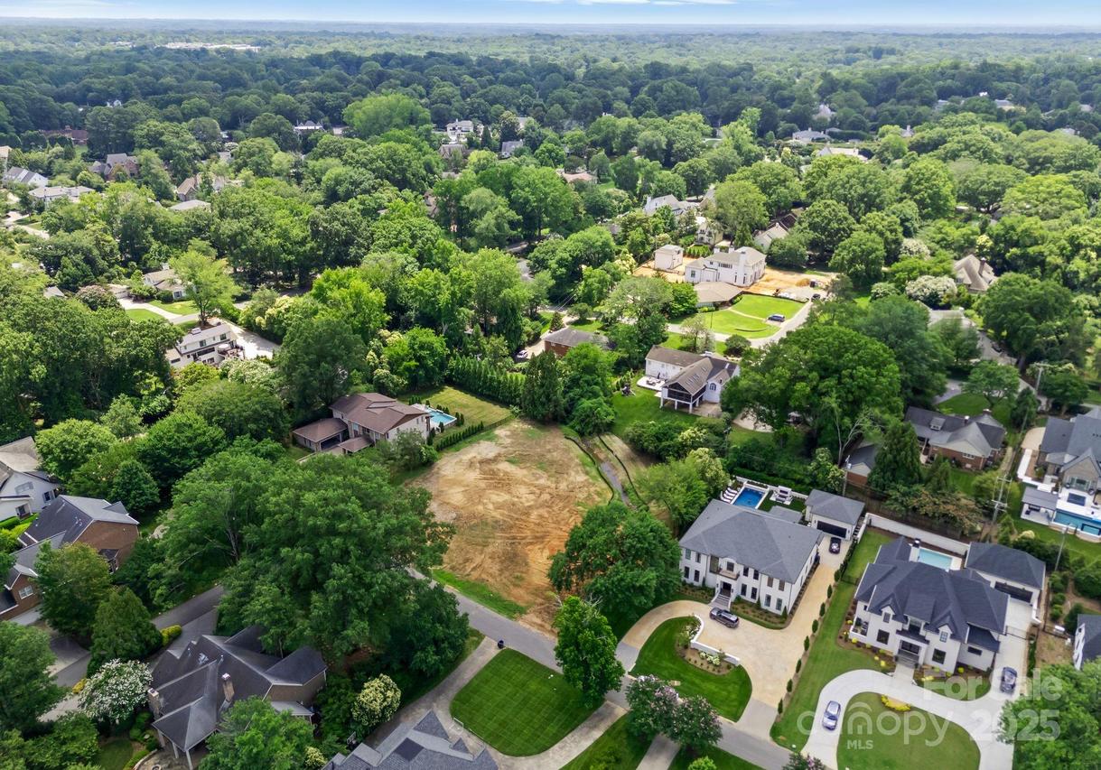 2101 Sharon Ave., Charlotte, NC 28211