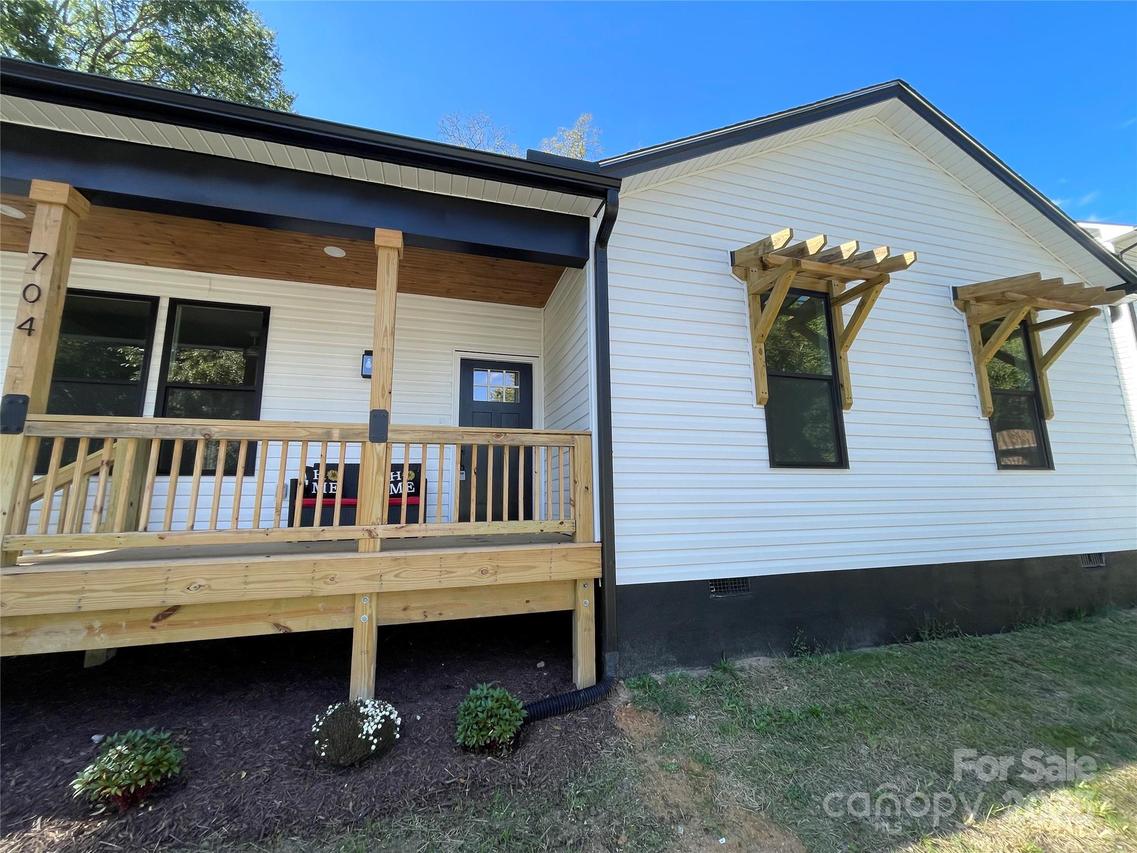 704 S Harding Ave., Kannapolis, NC 28083