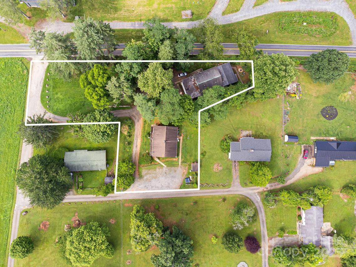 29 Winterberry Dr., Cullowhee, NC 28723