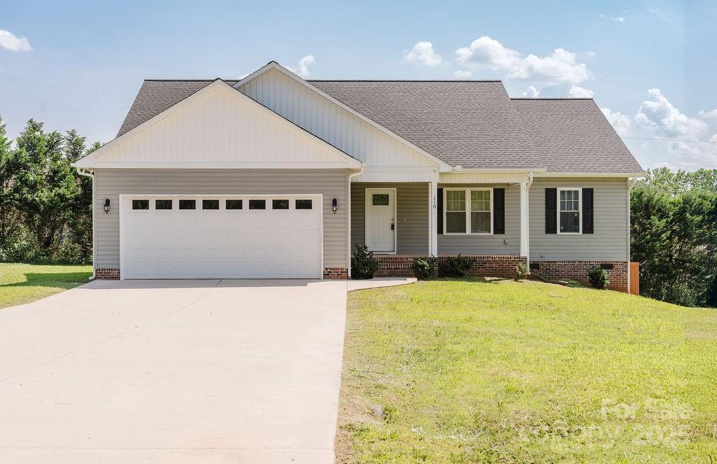 118 Cypress Acres Ln., Statesville, NC 28625