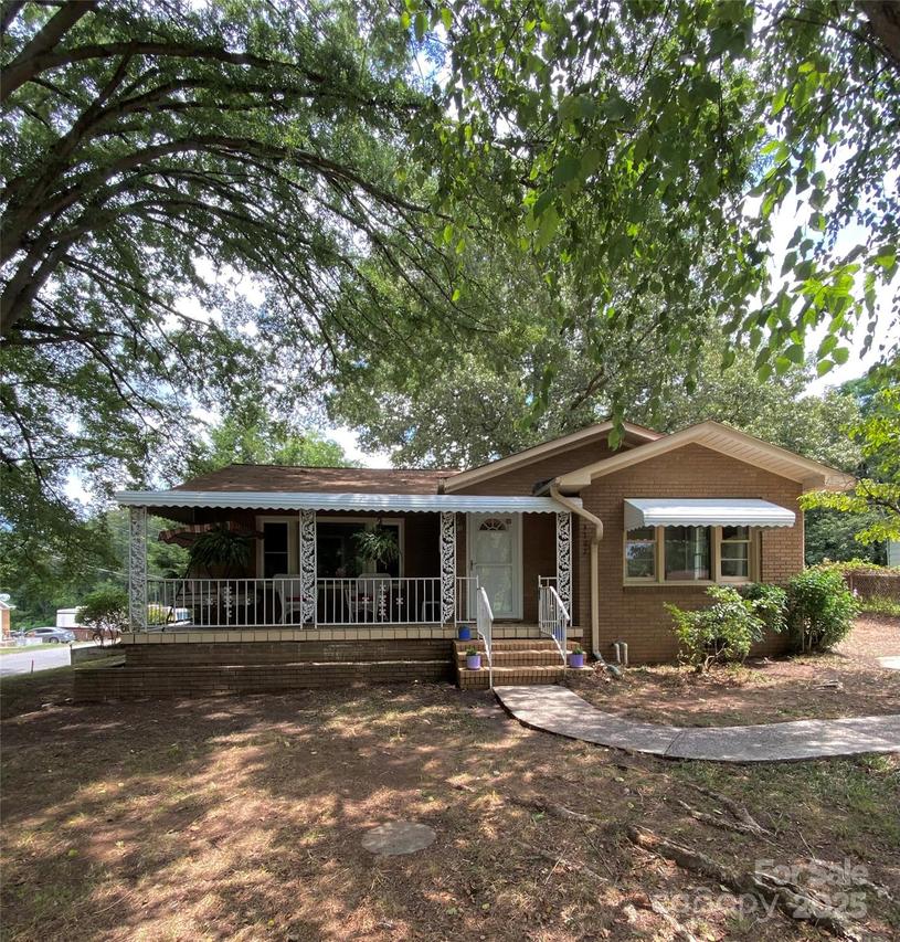 3702 Crawford St., Gastonia, NC 28052
