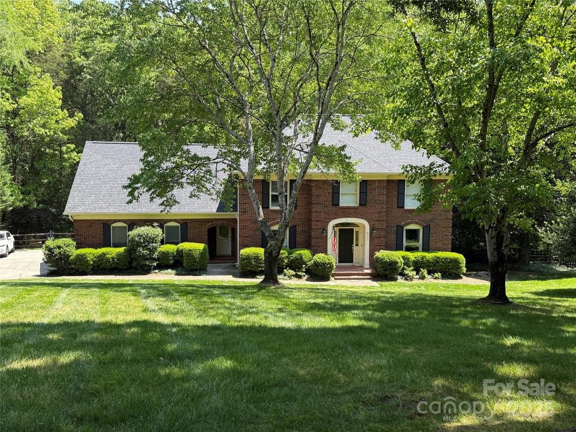 6923 Chatford Ln., Charlotte, NC 28210