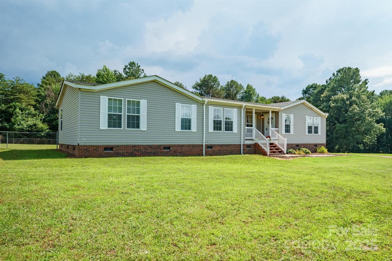 6785 Knotty Wood Ln., Vale, NC 28168