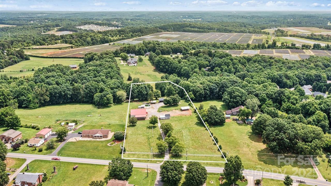 3724 County Home Rd., Conover, NC 28613