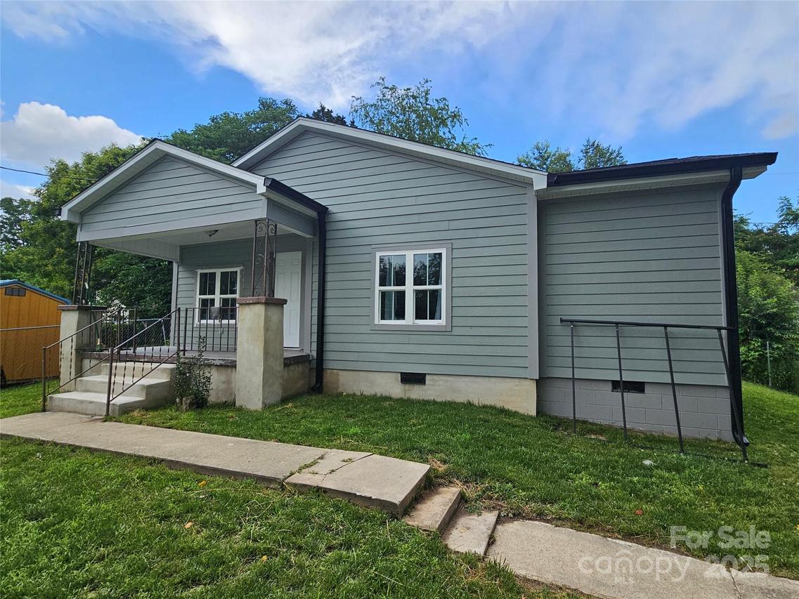 533-B Hill St., Lenoir, NC 28645