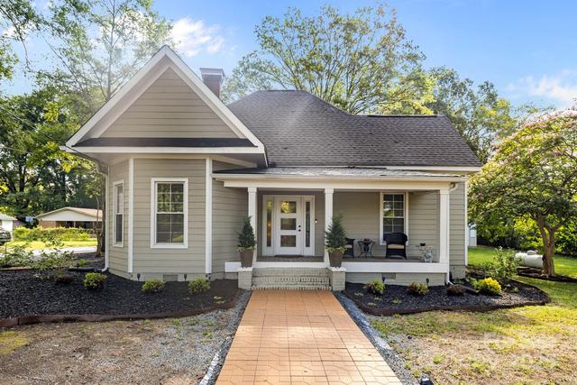 New Homes For Sale This Week That Attend Forest Hills High: August 1st to August 7th