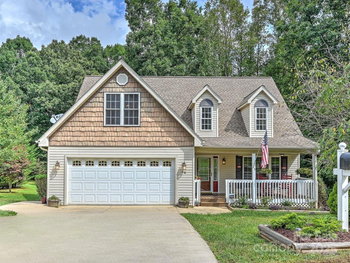 68 Locust Meadow Ln., Weaverville, NC 28787